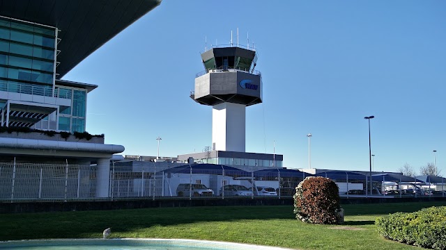 Francisco Sa Carneiro Airport