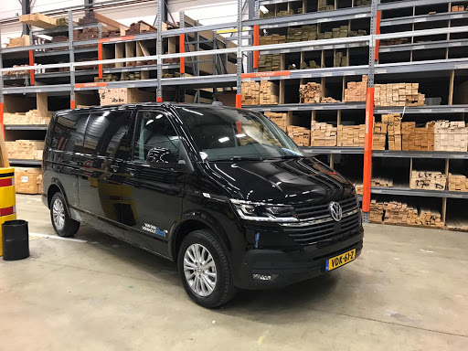Autobedrijf Van den Udenhout Den Bosch | Volkswagen Bedrijfswagens | URBAN ARROW - Thumbnail