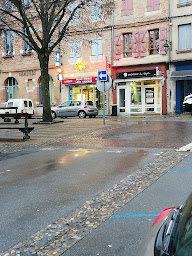 Photo n°14 de 1863 PILLON à Beaumont-de-Lomagne (Salon de coiffure)