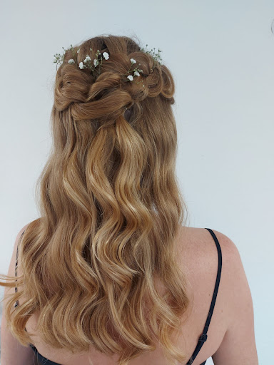 Sandra Dollinger Brautstyling - Thumbnail