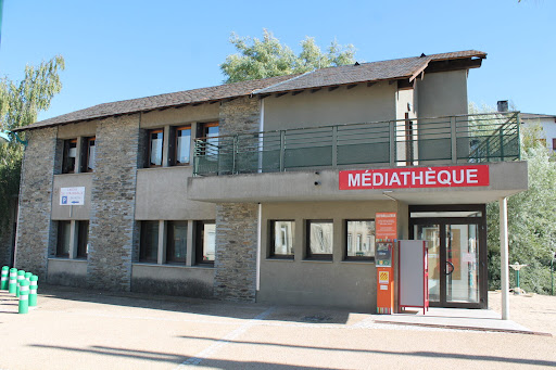 Mediateca de la Guingueta d'Ix