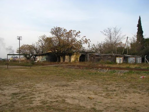 Estación Juan Vucetich (FFCGU), Author: T. J. Browning