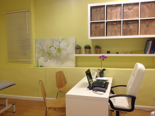 FISIOTERAPIA Y OSTEOPATÍA ENTRE MANOS Gallery - Spain