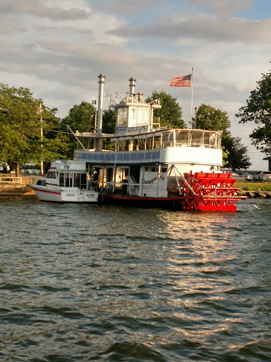 Ashville Bay Marina Gallery - United States