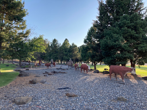 Pendleton Bronze Trail - Pendleton Statues - Visual