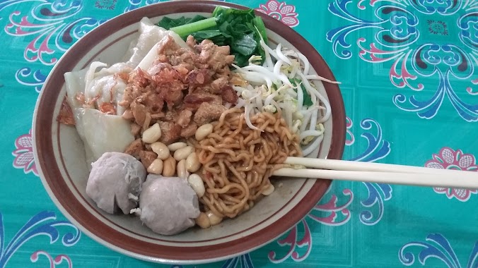 Mie Ayam Pakde Gendut, Author: Jasirun Zainal Arifin