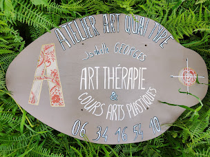 Photo n°2 de Atelier Art Quai Type - Art Thérapeute à Biscarrosse (Cours de peinture)