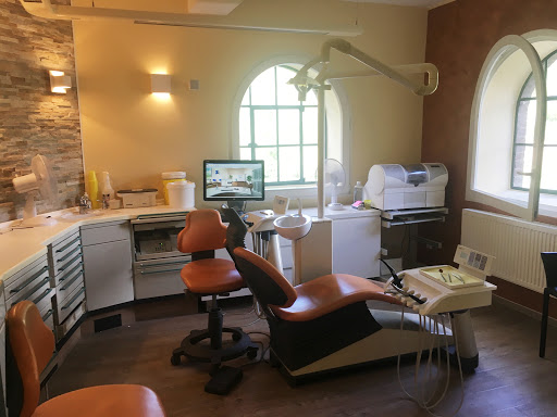 Uwe Lucas Dental-Ästhetik-Center - Thumbnail