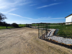 Photo n°12 de Douillard Hubert Magnétiseur à Montréverd à Montréverd (Centre de bien-être)