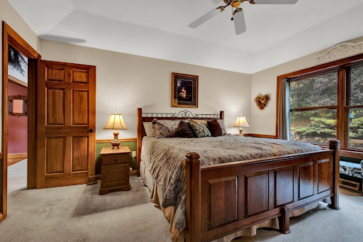 Nied Real Estate: Luxury & Lakefront Realtor - EXP Realty - Thumbnail
