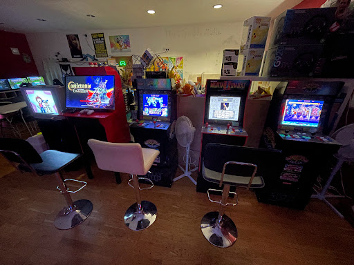 The Geek Guys Video Games & Arcade - Thumbnail