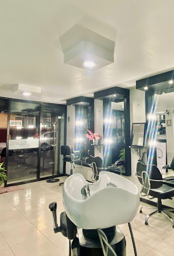 KR estudio de belleza unisex