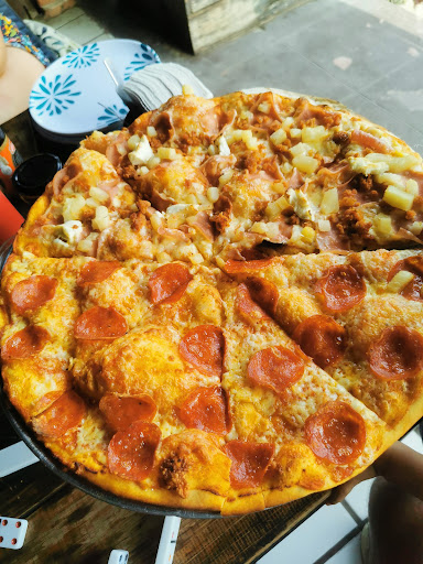 RUSTIK PIZZA A LA LEÑA