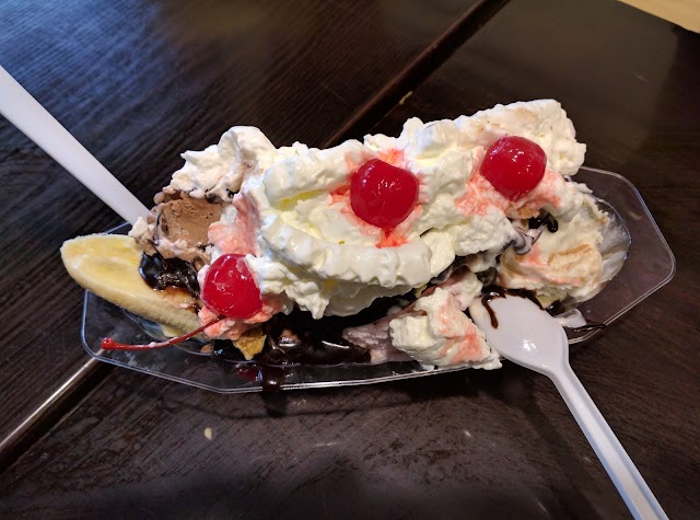 Mora Iced Creamery - Bainbridge Island