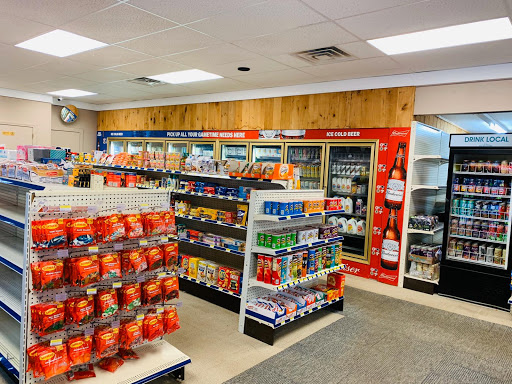 Center Market & Smoke Shop - Thumbnail