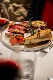 Photo n°77 de La Côte de Bœuf à Marseille (Caviste)