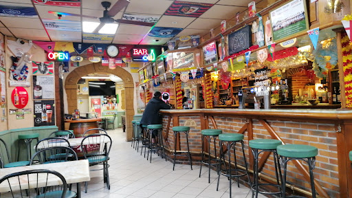 Photo 4 - J and j’s café