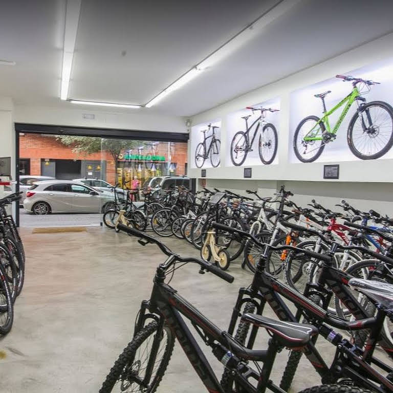 Moma Bikes: de taller de coches en Barcelona a vender 60.000 bicicletas