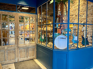 Photo n°3 de Music en Zone à Moissac (Magasin de pianos)