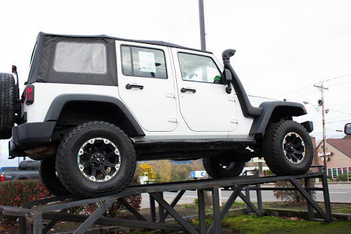 Bob Lanphere's Newberg Dodge Jeep Ram Service - Thumbnail