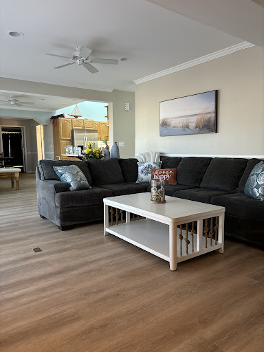 Donaway Furniture, Inc. - Thumbnail