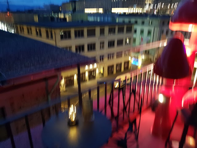 Mad Rooftop