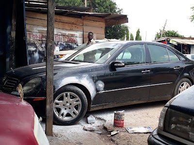 Photos of LUV FM (99.5 MHz)