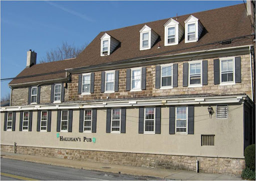 Halligan's Pub - Visual