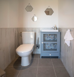 Photo n°33 de Le Jardin Des 4 Saisons Gîte Chambre Piscine Climatisation Proche Le Mans à Changé (Séminaire)