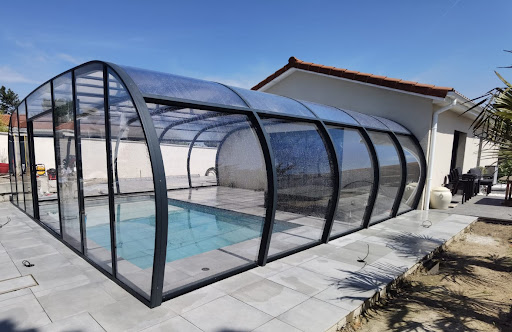 Photo de France abris piscine