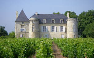 Photo n°1 de Château Lescours à Saint-Sulpice-de-Faleyrens (Gîte)