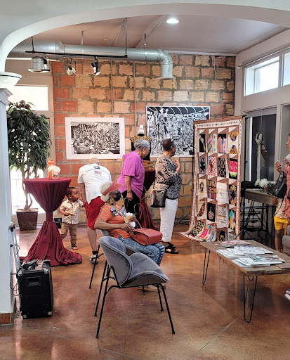 In the Eye of The Beholder Art Gallery & Studio - Thumbnail