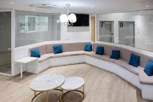 Photo n°6 de Implant dentaire la Défense - Dr. Laurent Nezri à Courbevoie (Parodontiste)