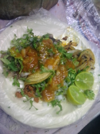 Tacos Y Tortas Chowito Jr