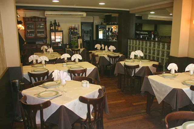 RESTAURANTE PUNTOECOMA