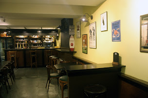 Photo n°34 de Red Café à Nuits-Saint-Georges (Bar avec musique live)