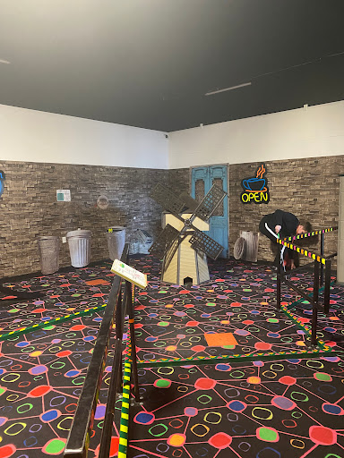 Puttz Miniature Golf