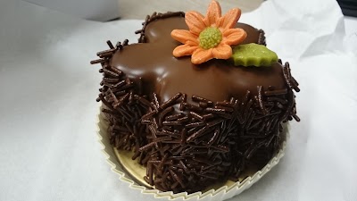 Photos of Zo&euml; Cake