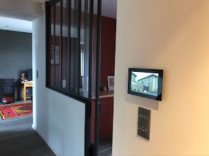 Photo n°3 de Aisance domotique à Saint-Barthélemy-Grozon (Magasin de matériel home-cinéma)