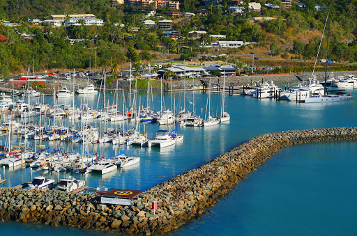 Airlie Beach Helipad Whitsunday Airport - Thumbnail