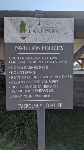 Lake Park Pavilion, Colonnade with Splash Pad - Thumbnail