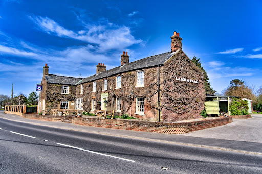 The Lamb & Flag Inn