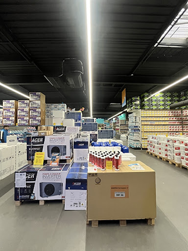 Photo de Cash Piscines à Saint-André-le-Gaz (38490)