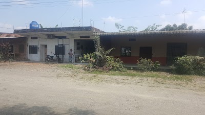 Photos of Iso Facil