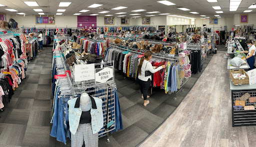 Plato's Closet Cool Springs - Thumbnail