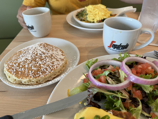 Eggsquisite Cafe - Visual
