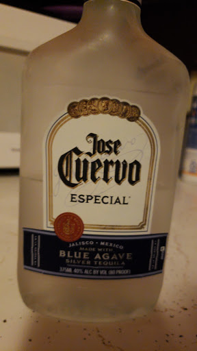 Okoboji Avenue Liquor Gallery - United States