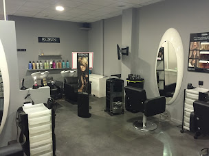 Photo n°23 de LOFT COIFFURE crest à Crest (Salon de coiffure)