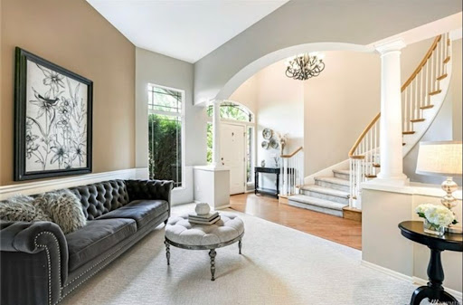Roshane Vader, Real Estate Broker, Compass, Snohomish and King Counties - Thumbnail