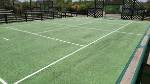 Photo n°19 de SOLS-TECH - Construction, rénovation et entretien de sols sportifs à Mer (Entreprise de construction de courts de tennis)
